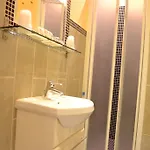Gasthuis Tiburtina House 4*